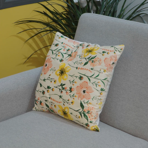 Vỏ gối vải in nhung Melva họa tiết hoa lá Made4Home size 45*45cm