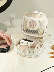 MAdley Tas Kosmetik Elegan dengan Desain Anyaman Tweed TK11