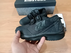 Sepatu Sekolah Anak Laki Laki Perempuan Cewek Cowok Warna Hitam Tali Perekat Rekat Velcro Kecil Tanggung Umur Usia PAUD TK SD SMP SMA Kelas 1 2 3 4 5 6 7 8 9 0 Tahun-KIDZTUBS1941062824