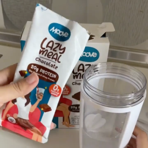 มูฟ เลซี่มีล l Lazy Meal l โปรตีนคุมหิว อิ่มอร่อย ไม่อ้วน l ไม่เติมน้ำตาลทราย ( Pack 3 กล่อง แถมฟรีแก้วเชค)