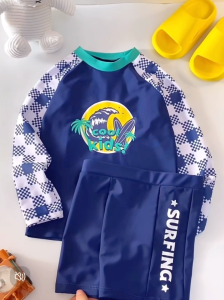 ชุดว่ายน้ําเด็กผู้ชาย