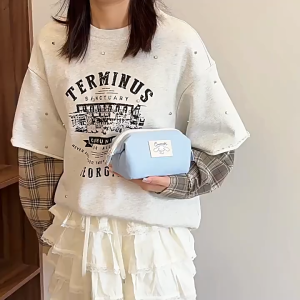 กระเป๋าผ้าใส่เครื่องสำอางค์ กระเป๋าช่างแต่งหน้า ลายการ์ตูน งานแท้ - มีทั้งหมด 5 ลาย - ขนาด 20×12×10 cm