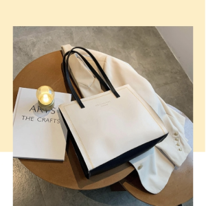 LEAShop พร้อมจัดส่ง กระเป๋าสะพายข้าง ทรงมินิมอลมากเเกร เฉดสีคุมโทนได้ไดต่อจีสุดๆ ราคาถูกสินค้าน่ารัก คอลเลคชั่นดีๆเเบบนี้ สาวๆห้ามพลาดเลย ไปตํากัน