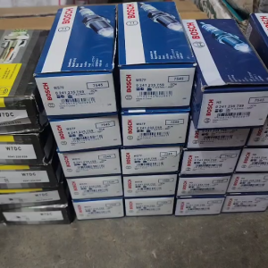 หัวเทียน bosch แท้ (1หัวและ10หัว/กล่อง)หัวเทียนgx35 เครื่องสูบน้ำ เครื่องตัดหญ้า2จังหวะ เครื่องพ่นยา