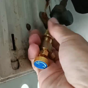 คอลโทรลวาล์ว ชาร์ทน้ำยาแอร์ ป้องกันน้ำยากระเด็น สีฟ้า R22 สีแดง R32 และ R410a เซฟตี้วาล์วน้ำยาแอร์