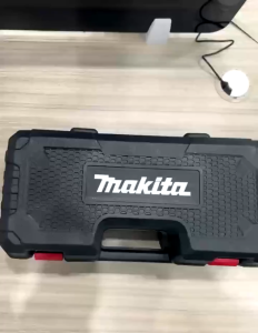 Makita เลื่อยไฟฟ้าเลื่อยไฟฟ้าเลื่อยไฟฟ้าขนาด 6 นิ้วเลื่อยไฟฟ้าเลื่อยไฟฟ้าขนาดเล็กสำหรับใช้ในครัวเรือนเลื่อยตัดไฟฟ้ามอเตอร์ทองแดงบริสุทธิ์พร้อมแบตเตอรี่ 2 ก้อนเครื่องชาร์จ 1 ชิ้นโซ่ 2 เลื่อยไม้