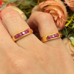 แหวนทองพลอยเรียง ทับทิม(แท้) ชุบทอง งานสวย เรียบหรู เสริมบารมี เครื่องประดับแฟชั่น สง่างาม ใส่ออกงานได้ พร้อมส่ง