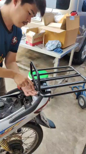 ตะแกรงสไลด์ 40*40 ยึดจับหลังเดิมไม่ต้องใช้ตะแกรงท้าย ( สามารถติดตั้งบนรถที่มีตะแกรงท้ายได้ทุกรุ่น )แถมเหล็กสไลด์⚓️N⚓️