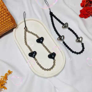Gantungan HP Lanyard Handphone Manik Strap Phone Love Monochrome Y2K
