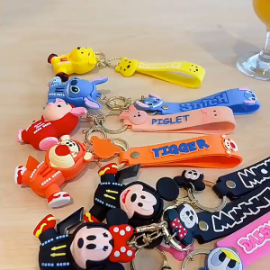 *RGK* Gantungan Kunci 3D Mickey Minnie Pooh Stitch Donald Daisy Disney Hoodie Souvenir Aksesoris