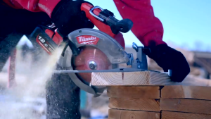 MILWAUKEE M18 FUEL 190MM (7 1/4") CIRCULAR SAW M18 FCS66-0 Cordless Brushless