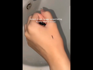 Eyeliner BPOM EYELINER Pen Waterproof Pencil Hitam Tahan Lama Dan Anti Air Pensil Cair Warna Hitam Eyeliner Spidol Silky