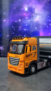 Diecast Miniatur Mainan Mobil Kontainer Truk Trailer Transport Tangki Air Minyak Metal Skala 1/24 Jumbo