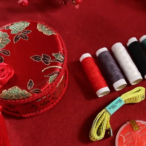 结婚针线盒套装 婚礼用品 陪嫁用品 婚庆家用针线包 / Wedding Accessories Wedding Sewing kit