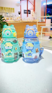 BOTOL MINUM ANAK /KIDS KARAKTER GEMOY LUCU BAJAK LAUT BPA FREE /TALI PANJANG NEW 1955 650ML