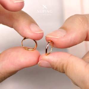 Xuping Anting Hoops Polos Kasual Aksesoris Wanita 0161210293