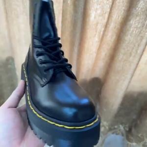 Martin boots para sa mga babae British style side zipper European at American trendy high top lace up short leather boots Adrian Dr. Martens