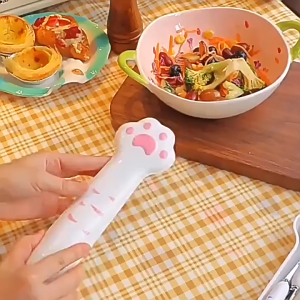 ช้อน และ ส้อม อุ้งเท้าแมว วัสดุด้ามจับเซรามิค อุ้งเท้าแมว น่ารัก ทำความสะอาดง่าย