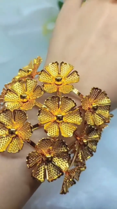 Gelang Kendari Emas 18k: Desain & Kualitas Terbaik