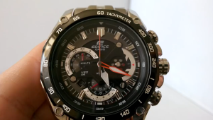 Jam Tangan Desain Elegan: Jam Tangan Casio Pria Edifice EF-550D-1AV / EF550D-1AV Orignal Garansi 2Th
