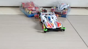 mainan mobil balap LU 1 tamia mika+ban