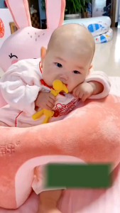 (HoảTốc1h) Gặm nướu cho bé hình con hươu Ange chất liệu an toàn Free BPA tiêu chuẩn Châu Âu - Chính hãng