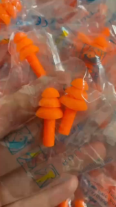 Nút bịt tai bằng silicon chống nước khi đi bơi chống ồn và cách âm khi đi ngủ đi tàu xe