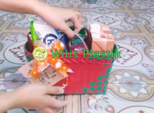 PAKET MURAH 10 PCS Tas Anyam Plastik Kotak Kecil (S) Untuk Souvenir Bingkisan Berkat Hampers Wedding