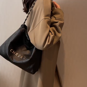 กระเป๋าโซ่เพชรผู้หญิง 2024 กระเป๋าสะพายแฟชั่นใหม่ความจุขนาดใหญ่กระเป๋าสะพายข้างผู้หญิง