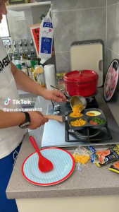 Wajan Penggorengan Cetakan Telur Dadar Omelet Burger 24 Cm Tefflon