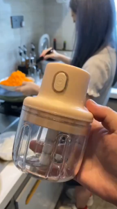 250ML Rechargeable Smart Masher Electric Garlic Blender Portable USB Wireless Blender Food Chopper蒜蓉搅拌器 食品切碎器