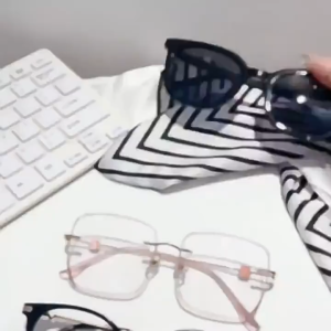 Self-Closing Storage Bag PU Leather Cosmetic Phone Wireless Earbuds Data Cable Jewellery Storage Bag 眼镜袋