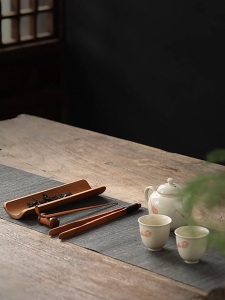 Bộ Dụng Cụ Pha Trà Đạo / Bộ cung nhãn Bằng Tre Già
