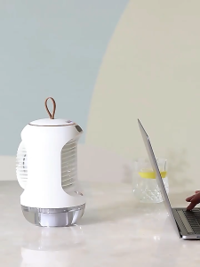 【LMN】Kipas desktop kipas angin listrik rumah tangga kipas mini USB yang dapat diisi ulang kipas meja kantor senyap dengan kepala gemetar tiga kecepatan yang dapat disesuaikan dengan pendingin udara LED kipas AC semprot pendingin