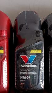 Valvoline 5W-30 SYNTHETIC COMMONRAIL วาโวลีน 5W30 แกลลอนสีดำ วาโวลีนน้ำมันเครื่องดีเซลเกรดสังเคราะห์แท้100% ขนาดบรรจุ1ลิตร