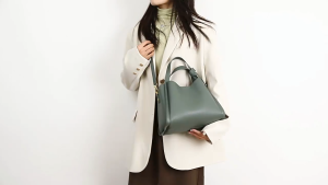 Baggie (Ready Stock) Women Korean Bucket Bag Handbag Lychee Pattern Large Shoulder Bags Sling Office Casual Niche Style