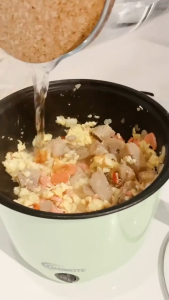 MAIMEITE Rice Cooker DFB003 magic com 1.8L mini /Portable/Travel version/ student version green/whtie Multifungsi/