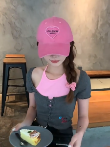 Topi Distro Wanita/ Topi Baseball Luca Wanita/ R-1 Baseball Cap Pria Premium Bordir original LOVE / Topi Baseball Bahan katun Topi Golf / Topi Cewek / Topi Kekinian / Topi Love / Topi Distro DM0 TP15
