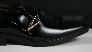 Brand WHITBY (3 Days Delivery)COD Mens Leather Shoes Glossy Black Business Dress Shoes Office Slip On Mens Casual pointed toe Formal Work Shoes Mens Wedding shoes