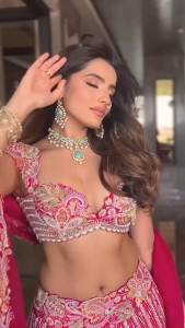 PRE ORDER 15 DAYS - SEMISTITCHED LEHANGA CHOLI