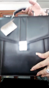 กระเป๋าเอกสาร Jacob De Julia หนังวัวแท้ รุ่น J 71800 ทรงตั้ง สวย หรู