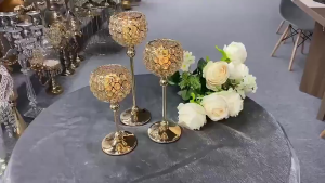 Tempat Lilin Kristal Emas 3 Tingkat dengan Percikan Api Sparklers untuk Candelabra Pernikahan-Elegant Crystal Candle Holder