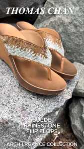 [THOMAS CHAN] Suede Rhinestone Wedge Flip Flops