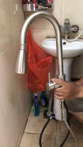 VÒI RỬA BÁT RỬA CHÉN DÂY RÚT INOX 304 (lưu ý: chỉ dùng cho nhà chung cư nhà cao tầng hoặc nhà có bơm tăng áp)