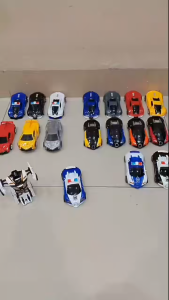 Mainan Mobil Robot Transform Tanpa Baterai Bisa Jalan Jauh Didorong Bahan Tebal