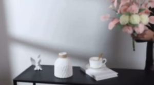 Imitation Ceramic Vase with Artificial Flower/Plant. For Wedding/Home/Cafe/Restaurant Decoration