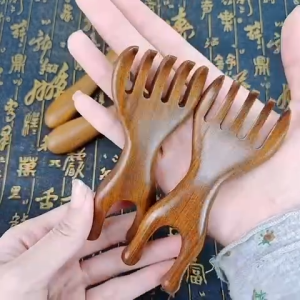 🇸🇬 [SG SELLER] Head Sandalwood Massage Comb Acupuncture Blood Circulation