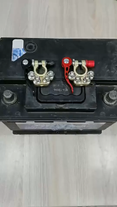 1 Pair Car Battery Terminal Connector Toolless Quick Disconnect Battery Main Cable Post Terminal Shut-Off Connectors for Car Truck (car accessories) 6v 12v 24v Boat Race Car UTV Tractor Truck Battery general purpose