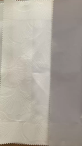 ตะขอม่านแบบจีบโปร่งแสงไม่สามารถมองเห็นด้านในได้ ม่านโปร่งแบบหนามีน้ำหนักอยู่ข้างในและไม่พลิ้วไหวตามลม ป้องกันรอยขีดข่วน รูปทรงเรียบง่าย คุณภาพดี ฉากกั้นห้อง