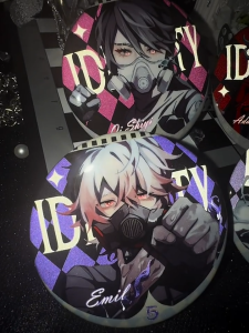 Identity Ⅴ Double-flashing reflective badge Psychologist Patient Antiquarian Composer Homo badge brooch Tinplate goods Itabag decoration Fan collection merchandise A gift for a friend